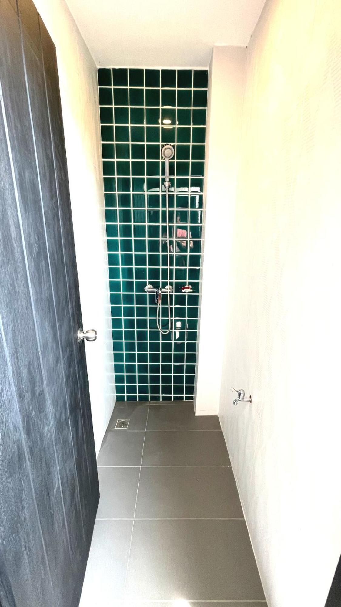 Rockstar Beach Apartments Bang Rak Beach  Extérieur photo