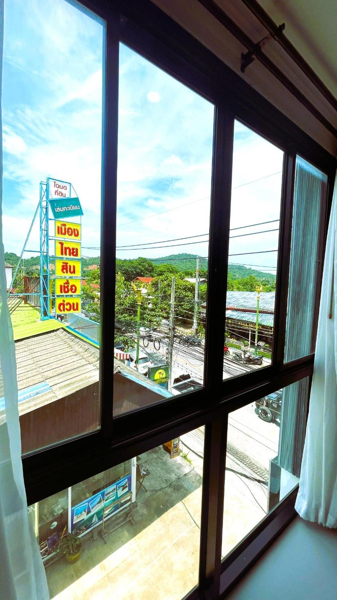 Rockstar Beach Apartments Bang Rak Beach  Extérieur photo