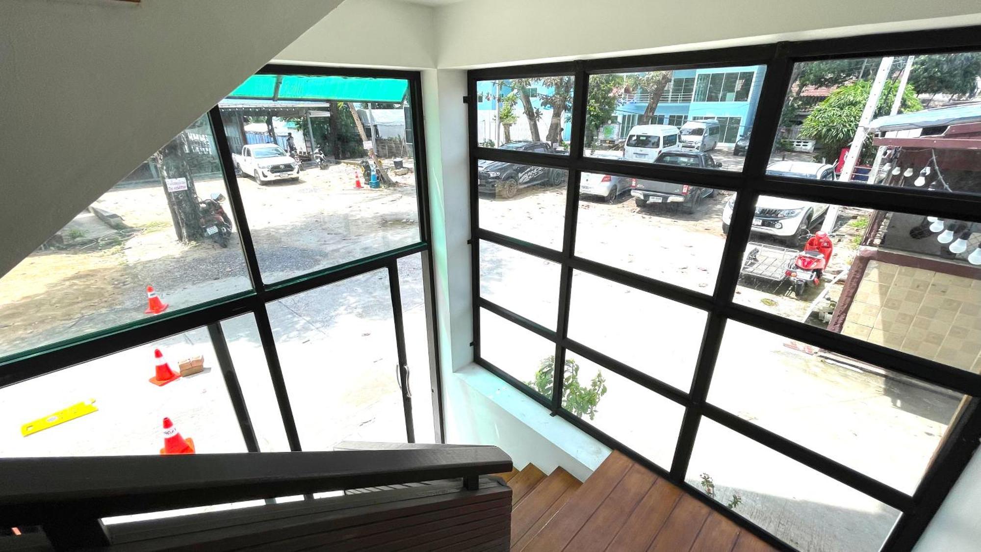 Rockstar Beach Apartments Bang Rak Beach  Extérieur photo
