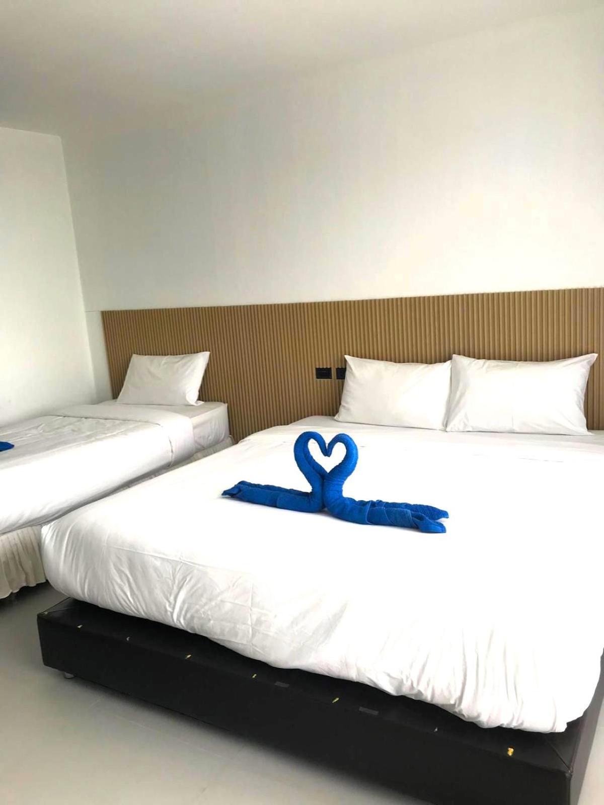 Rockstar Beach Apartments Bang Rak Beach  Extérieur photo