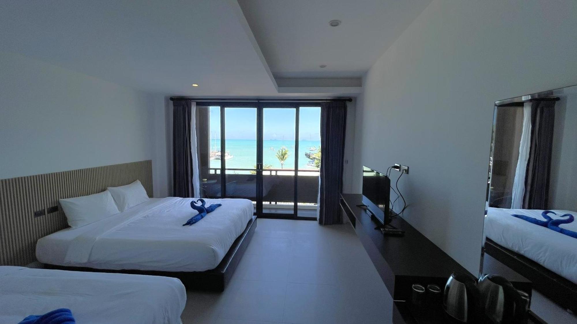 Rockstar Beach Apartments Bang Rak Beach  Extérieur photo