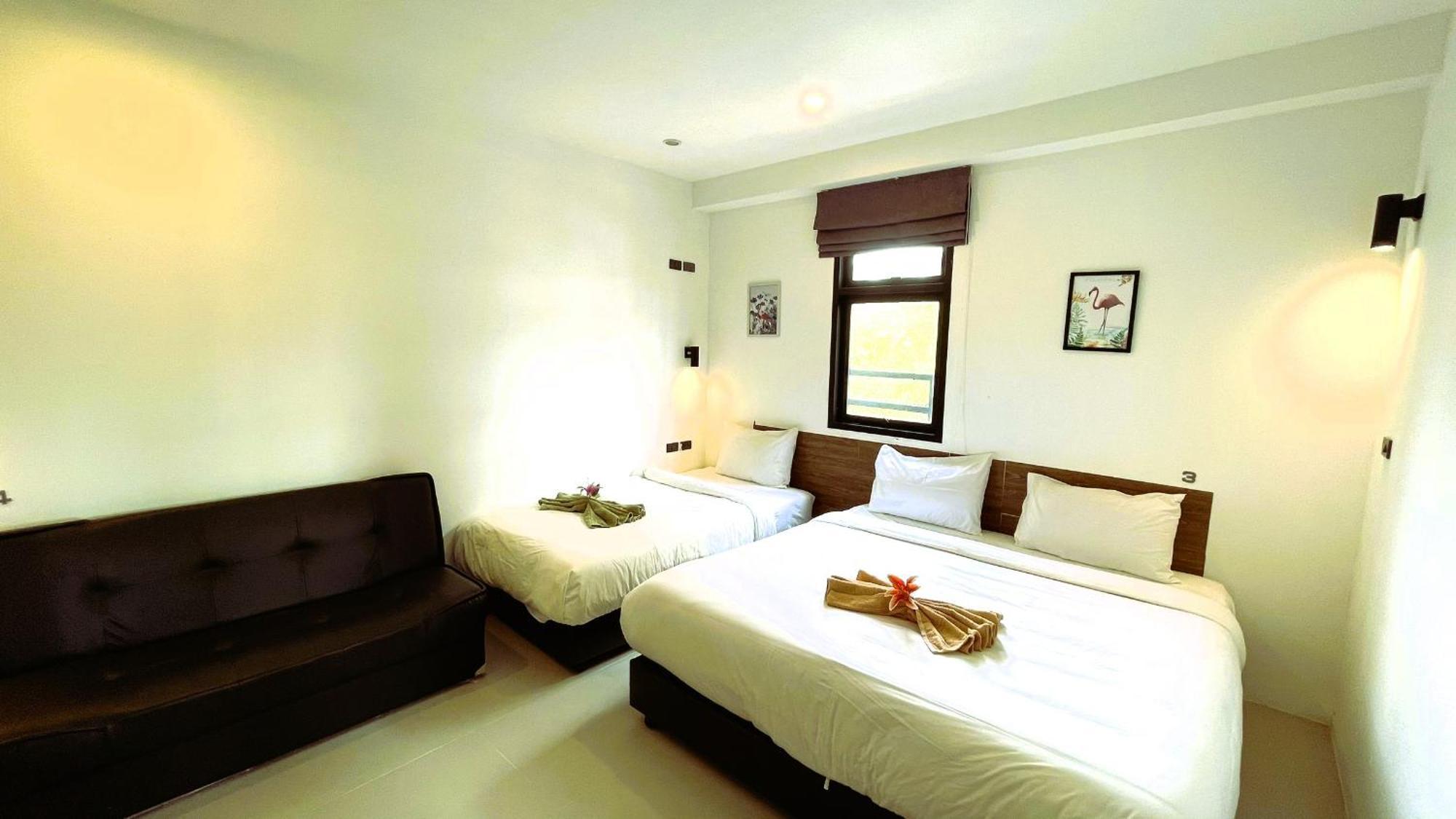 Rockstar Beach Apartments Bang Rak Beach  Extérieur photo
