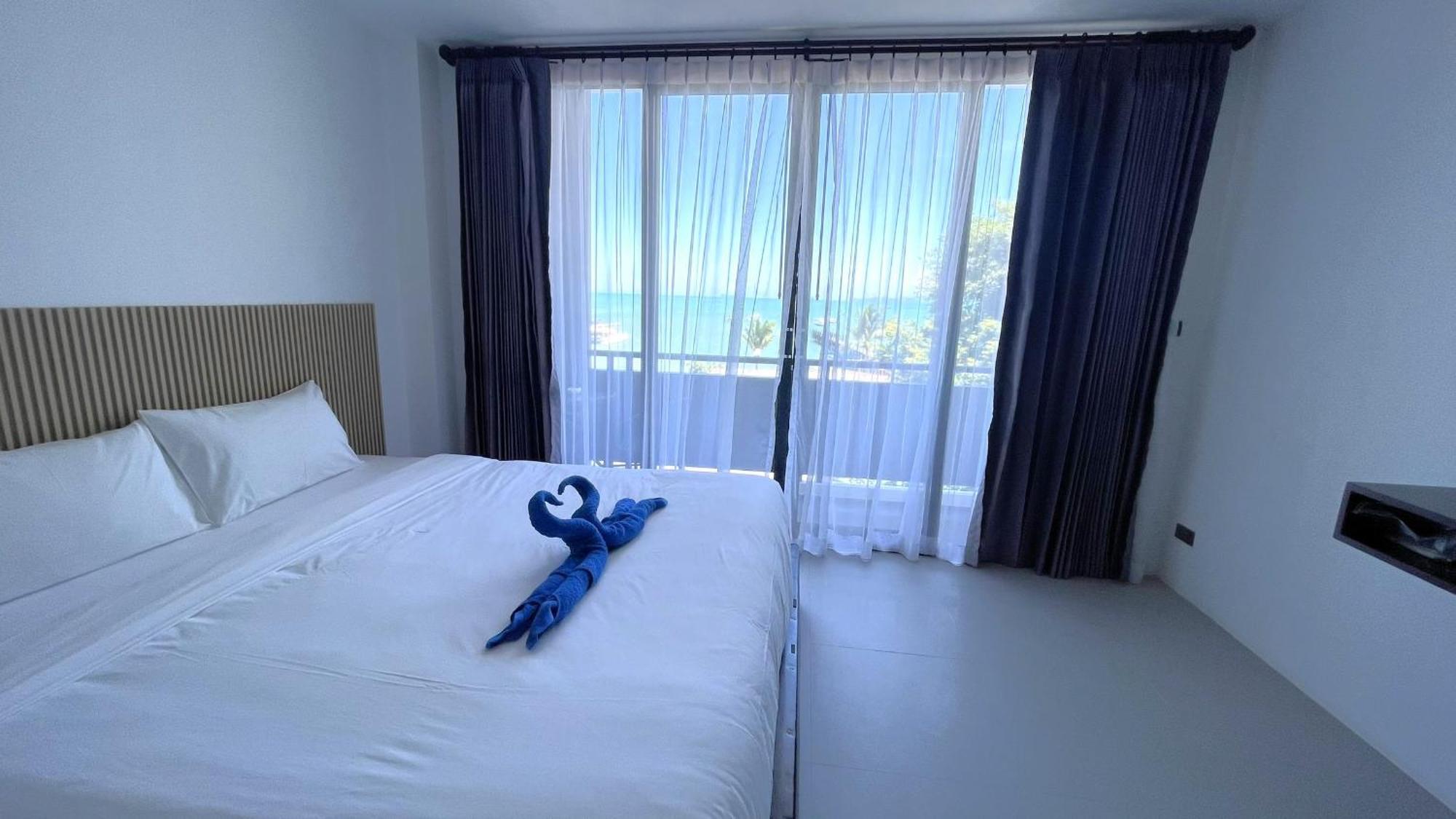 Rockstar Beach Apartments Bang Rak Beach  Extérieur photo